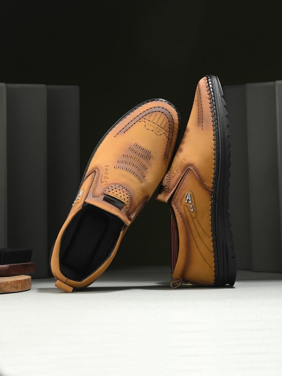 Men's Casual Trendy Shoes (Beige Lace-Up Style)